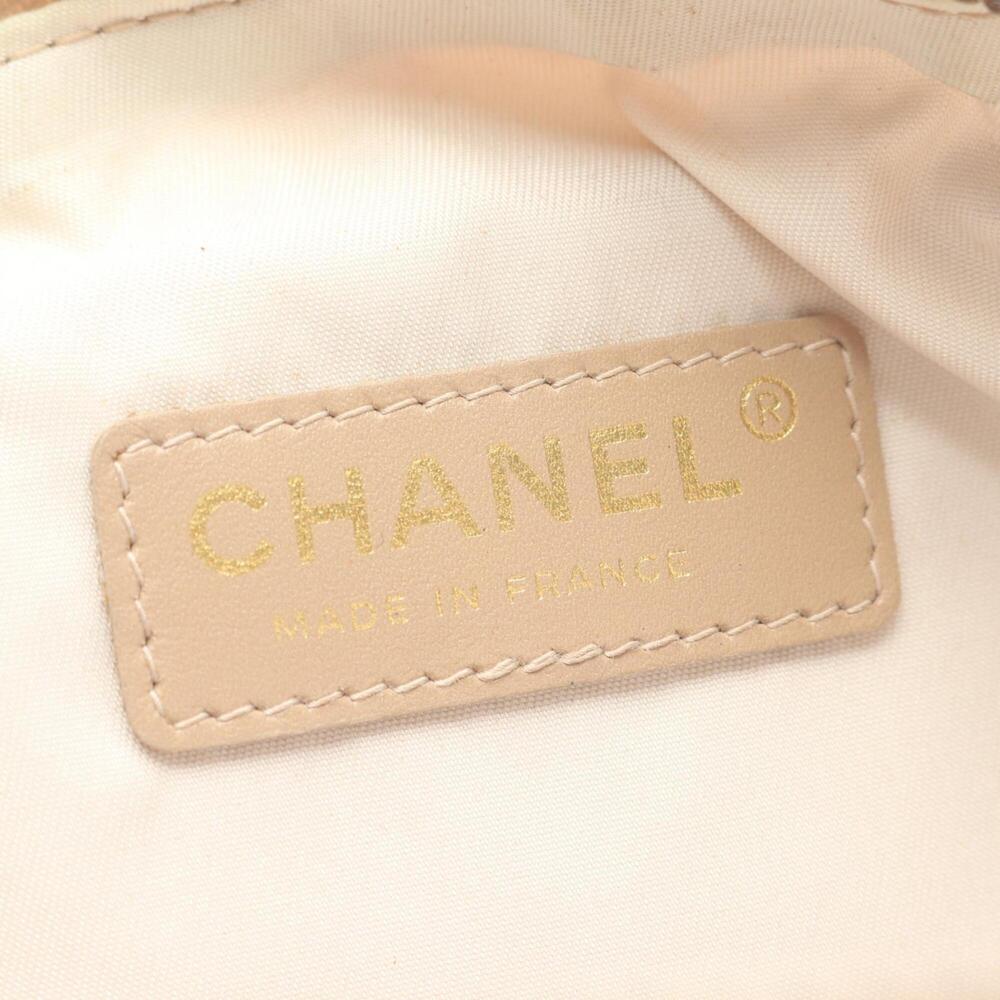 CHANEL Cream Leather Shoulder Bag - Picture 4 of 11